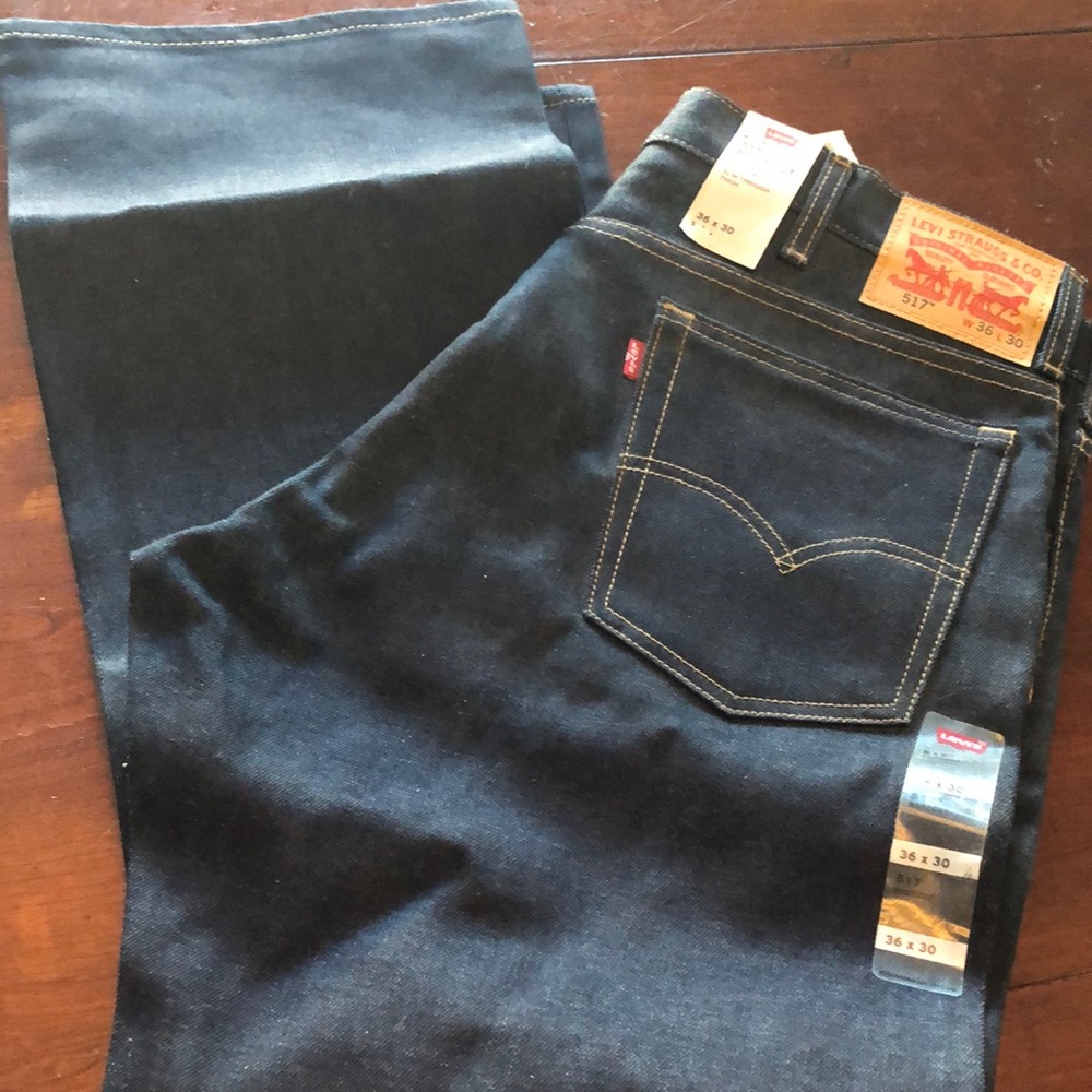 NWT 517 Levi Bootcut Jeans 👖 men’s 36”x 30” dark wash/ never worn